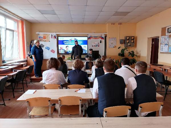 Представители ММЗ провели профориентационную встречу с учениками 10 класса средней школы №108 имени Первой Гвардейской армии Представители ММЗ провели профориентационную встречу с учениками 10 класса средней школы №108 имени Первой Гвардейской армии