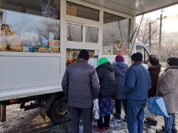 Прошла выездная торговля с использованием автомагазинов 