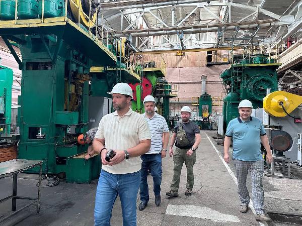 Евгений Пономаренко посетил предприятие в городе Снежное