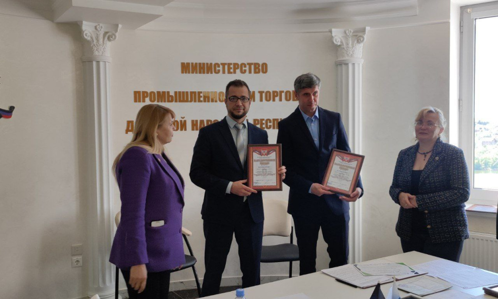 77edbec3-1af1-4e21-a72f-c4f916d60717.jpg 77edbec3-1af1-4e21-a72f-c4f916d60717.jpg